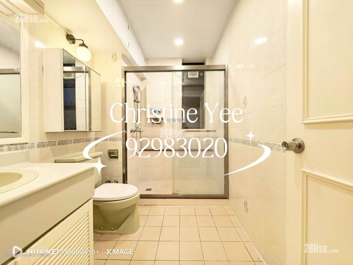 The Broadville Rental 3 Bedrooms , 2 Bathrooms 1,180 ft²