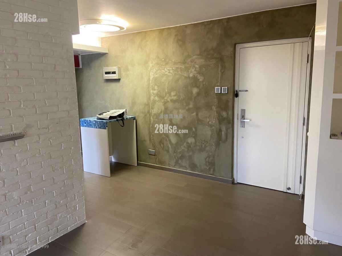 Fung Tak Estate Rental 1 Bedroom , 1 Bathroom 385 ft²