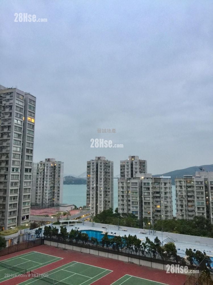 豪景花园 售盘 3 房 , 2 浴室 715 平方尺