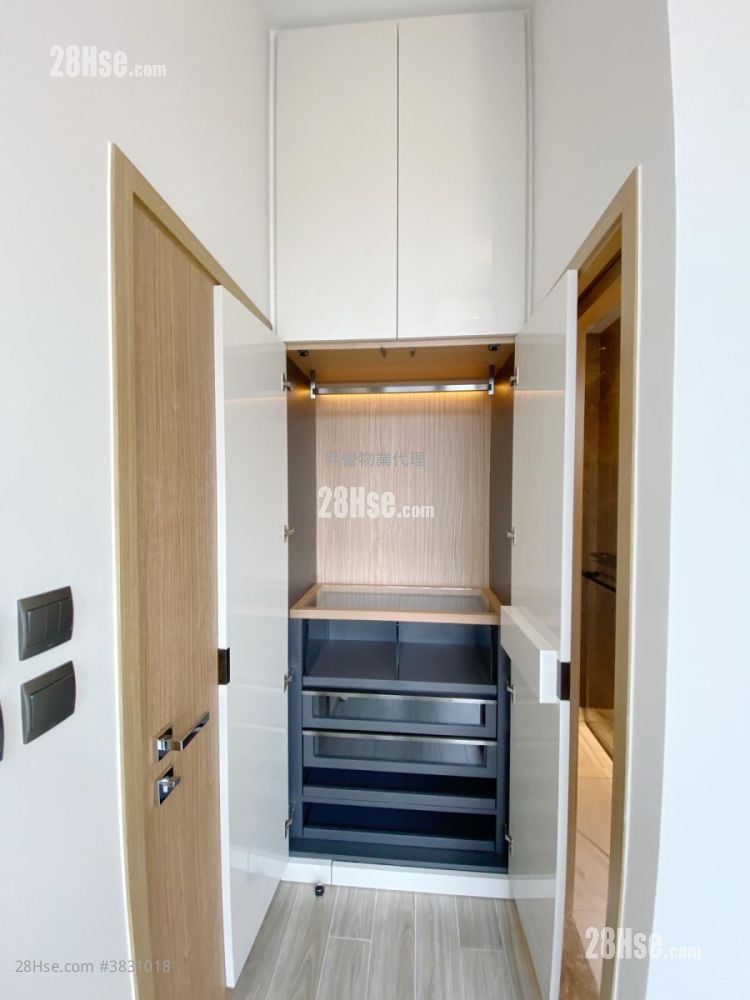 The Vantage Rental 1 Bedroom , 1 Bathroom 266 ft²