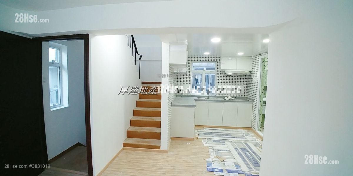 Village Rental 3 Bedrooms , 1 Bathroom 700 ft²