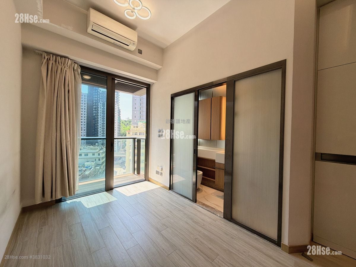 The Vantage Rental 1 Bathroom 218 ft²