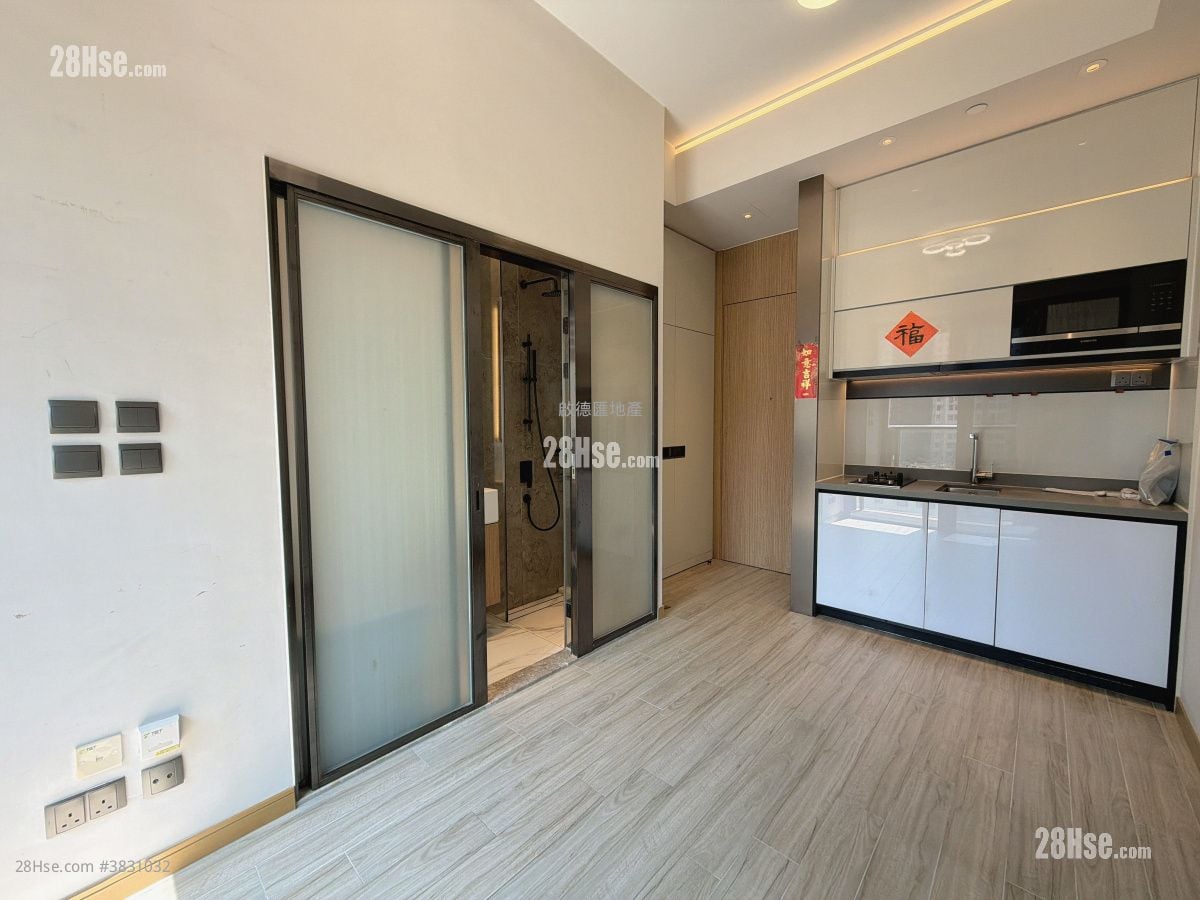 The Vantage Rental 1 Bathroom 218 ft²
