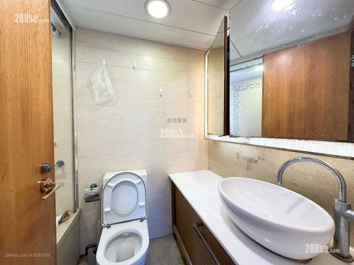 Park Island Sell 2 Bedrooms , 1 Bathroom 574 ft²
