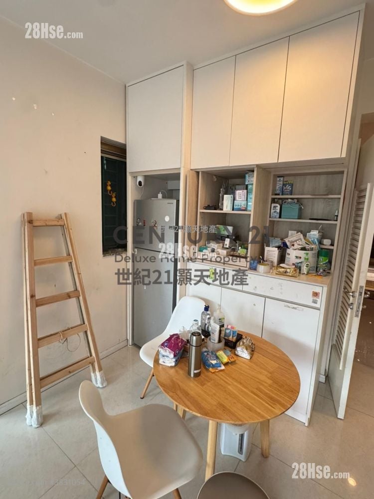 Mont Vert Rental 3 Bedrooms , 2 Bathrooms 750 ft²