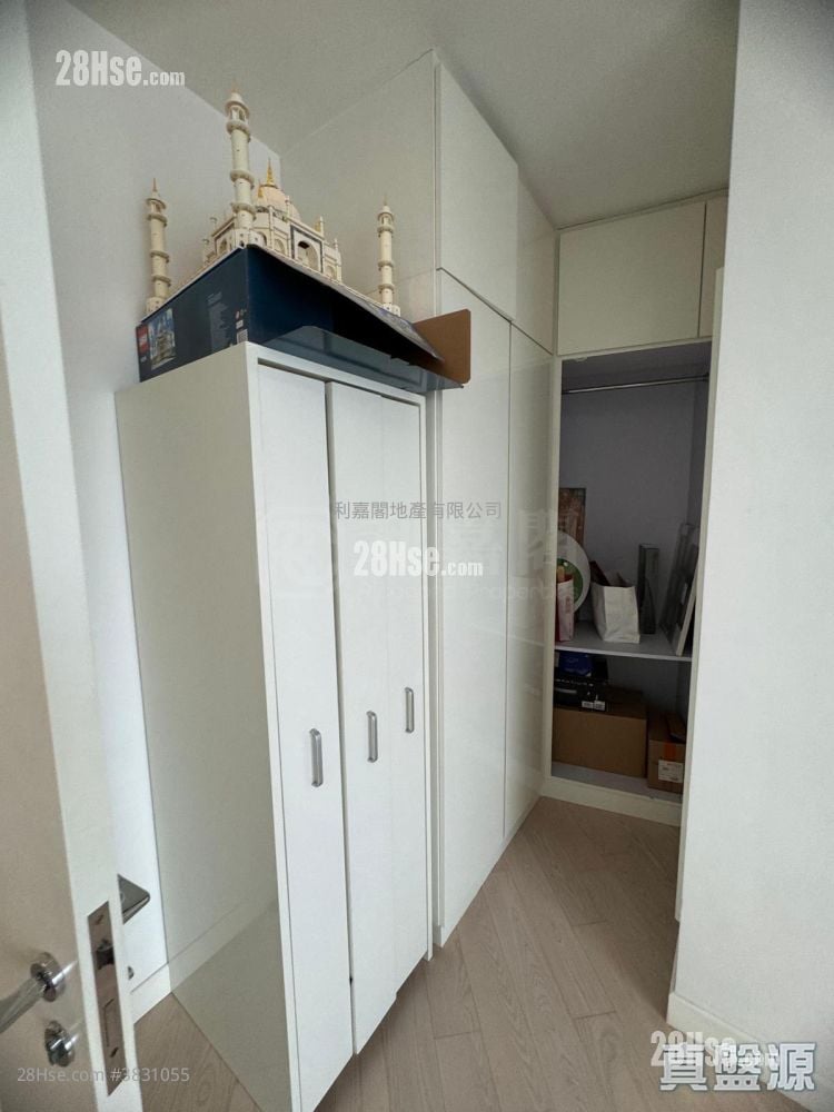 The Masterpiece Rental 3 Bedrooms , 2 Bathrooms 1,474 ft²