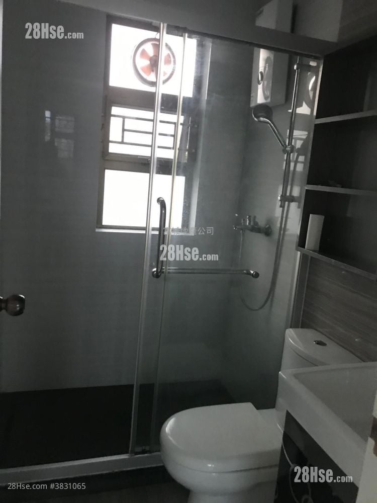 Village Rental 3 Bedrooms , 1 Bathroom 630 ft²