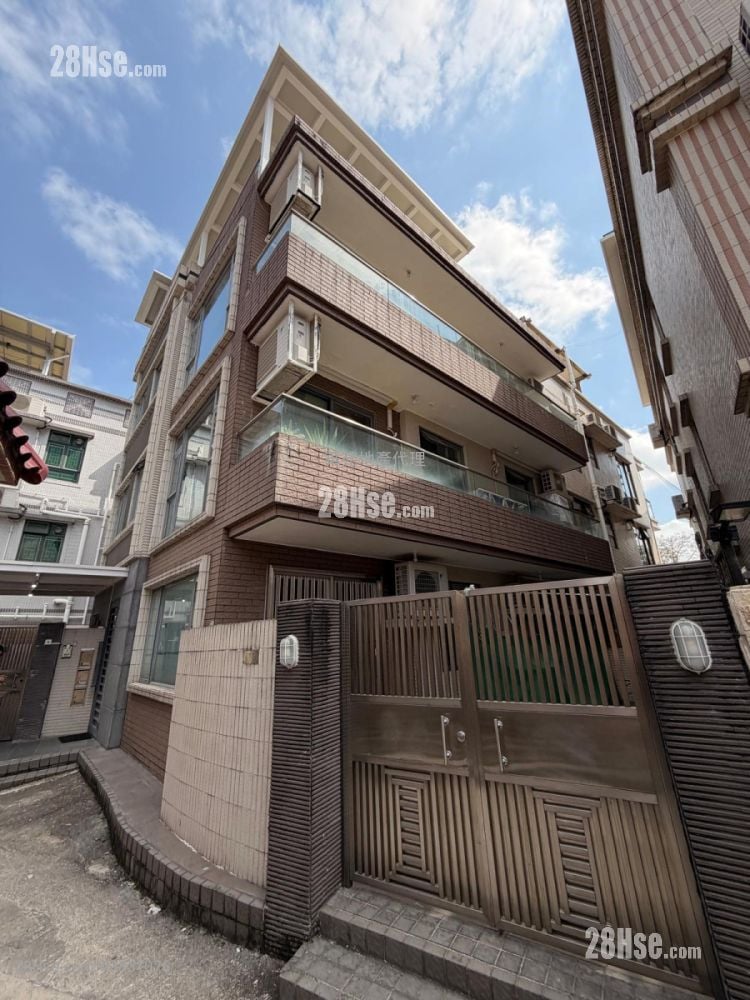 Village Sell 3 Bedrooms , 1 Bathroom 700 ft²
