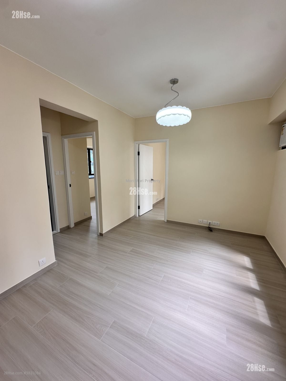 Paramount Mansion Rental 2 Bedrooms , 1 Bathroom