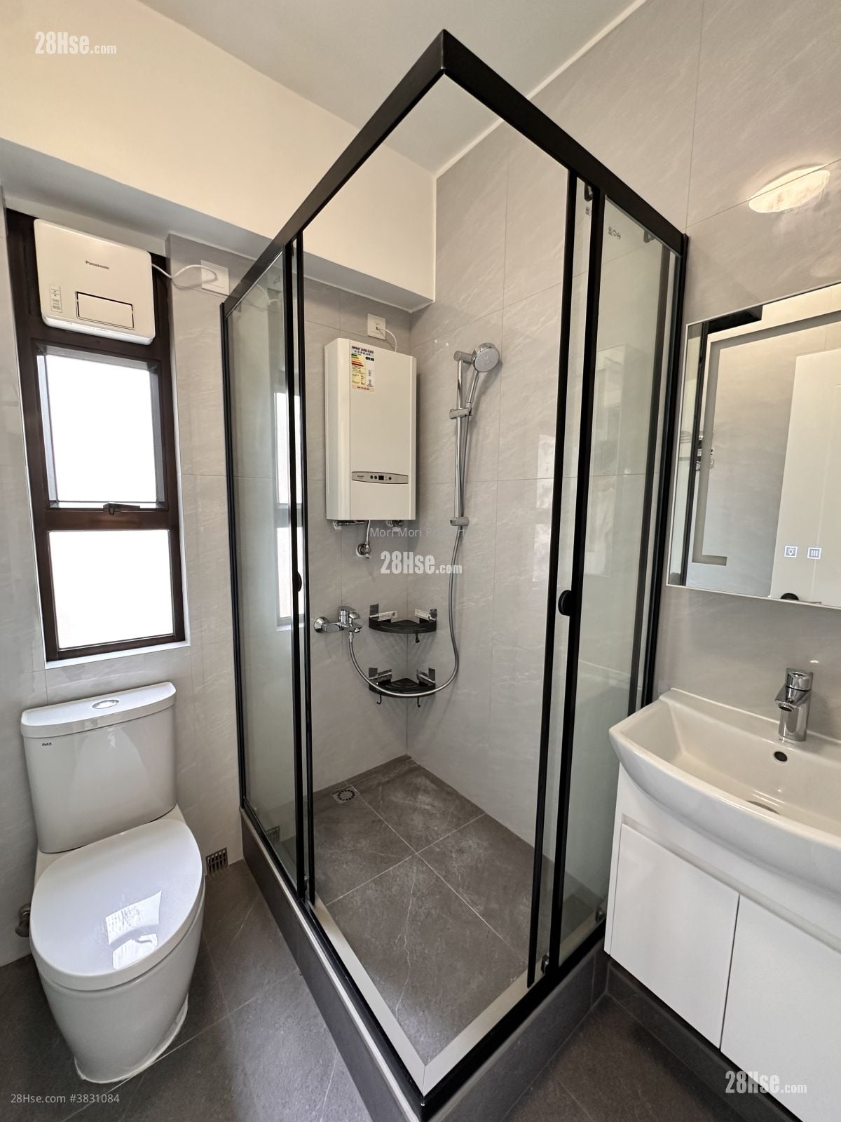 Paramount Mansion Rental 2 Bedrooms , 1 Bathroom