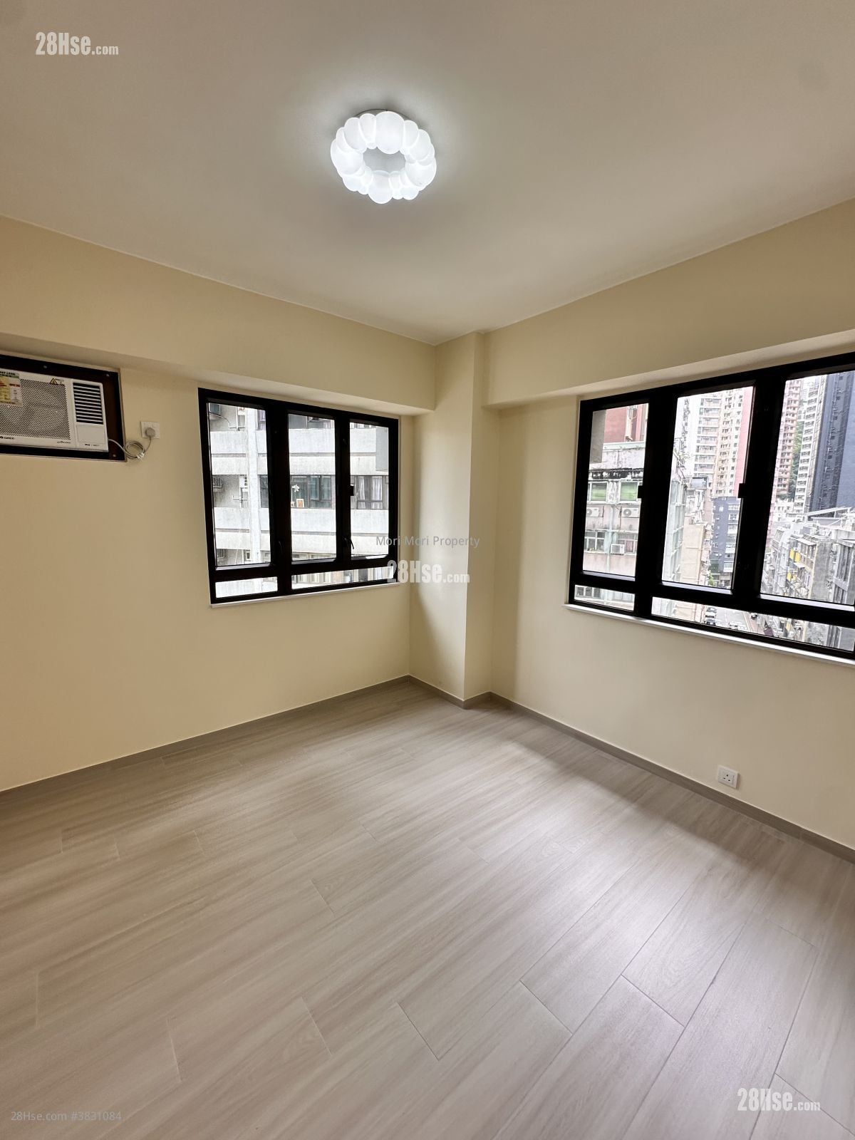 Paramount Mansion Rental 2 Bedrooms , 1 Bathroom