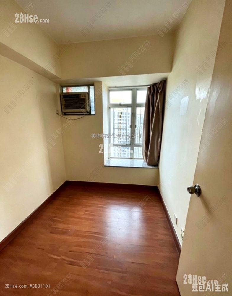 Well On Garden Sell 3 Bedrooms , 1 Bathroom 502 ft²