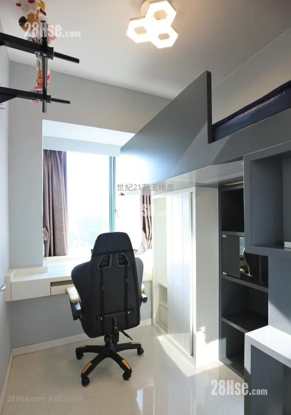 Mont Vert Rental 3 Bedrooms , 3 Bathrooms 858 ft²