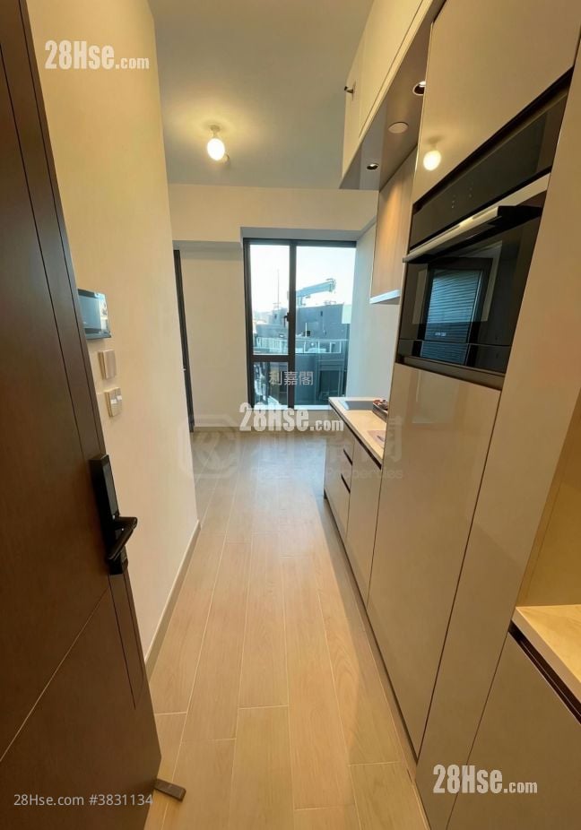Gold Coast Bay Sell Studio , 1 Bathroom 206 ft²