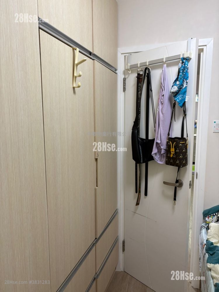 May Shing Court Rental 2 Bedrooms , 1 Bathroom 363 ft²