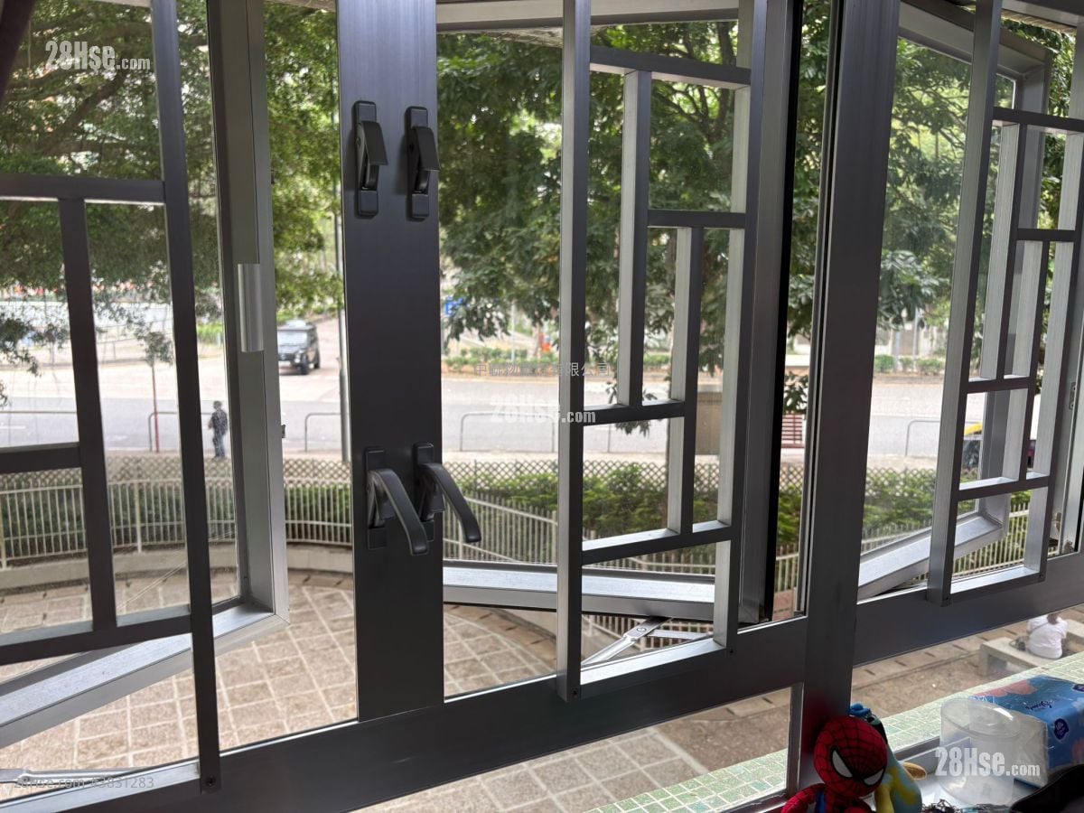 May Shing Court Rental 2 Bedrooms , 1 Bathroom 363 ft²