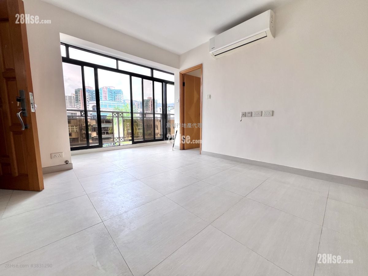 Village Rental 3 Bedrooms , 2 Bathrooms 780 ft²