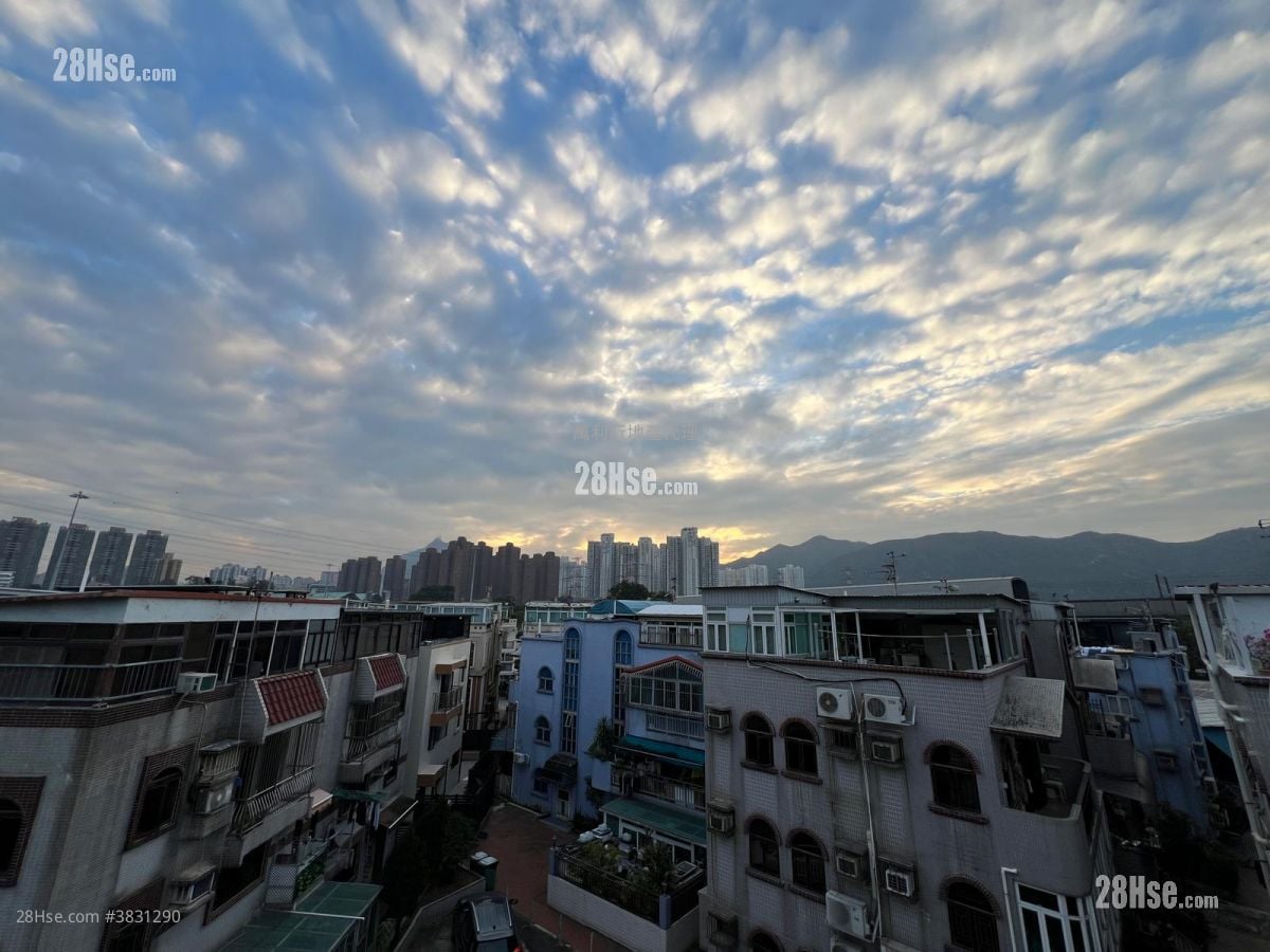 Village Rental 3 Bedrooms , 2 Bathrooms 780 ft²