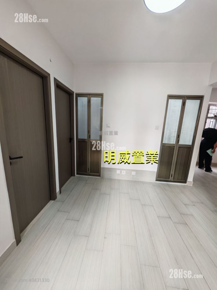 鸿都大厦 租盘 2 房 405 平方尺