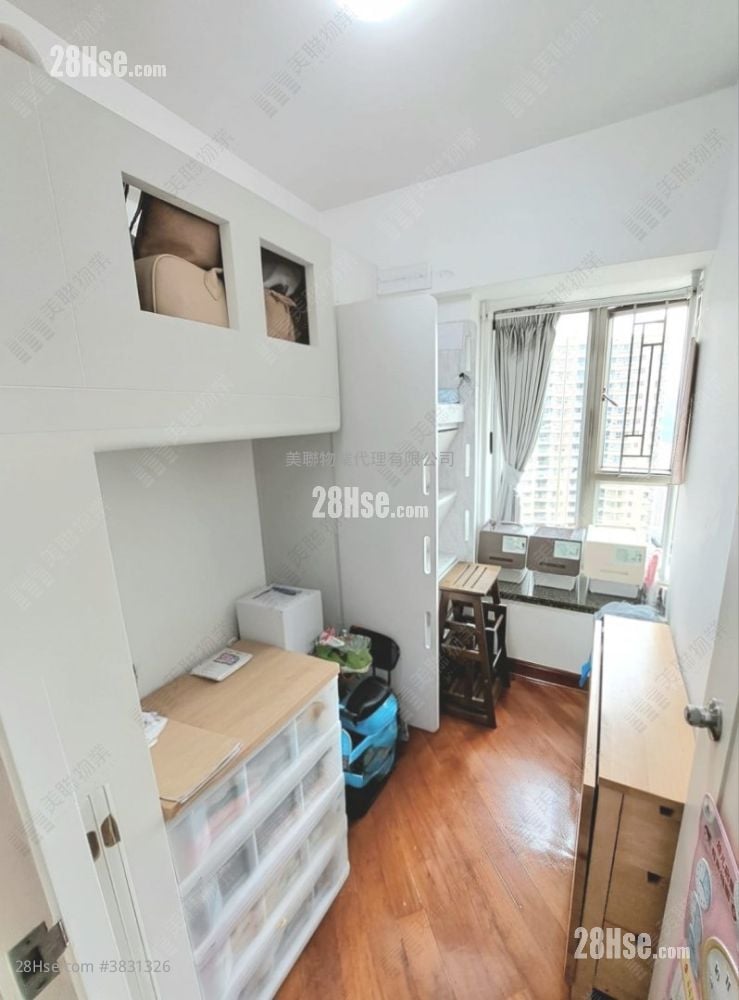 Tseung Kwan O Plaza Sell 2 Bedrooms , 1 Bathroom 429 ft²