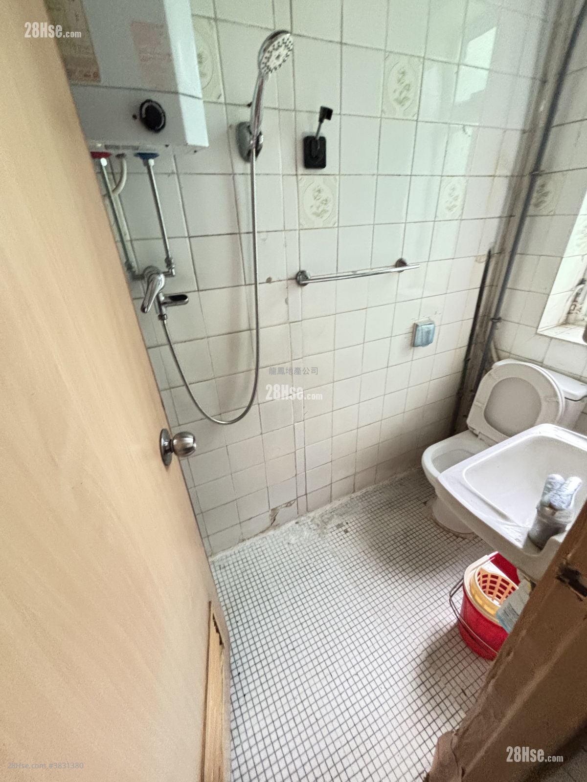 On May Mansion Sell 3 Bedrooms , 1 Bathroom 586 ft²