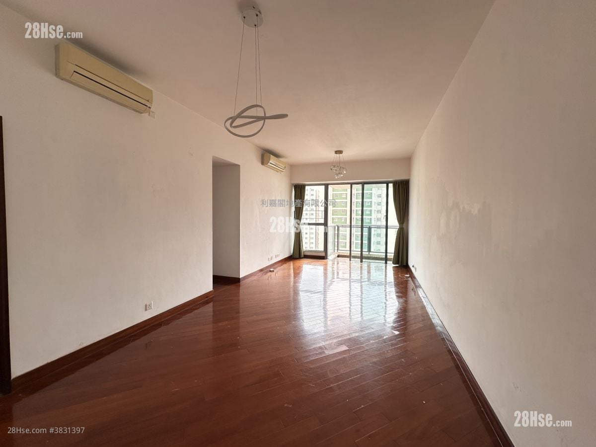 The Palazzo Rental 3 Bedrooms , 2 Bathrooms 936 ft²