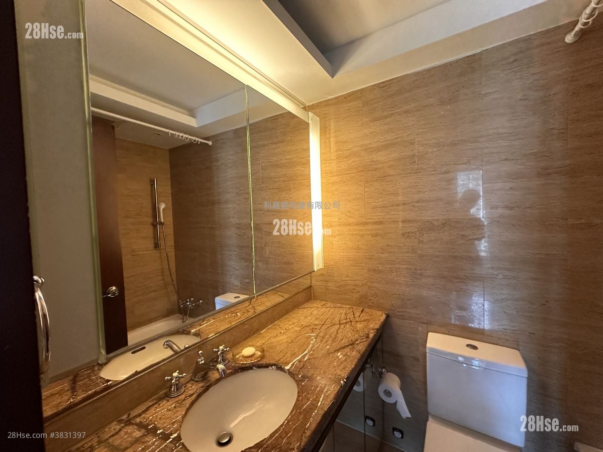 The Palazzo Rental 3 Bedrooms , 2 Bathrooms 936 ft²