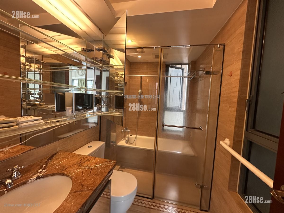 The Palazzo Rental 3 Bedrooms , 2 Bathrooms 936 ft²