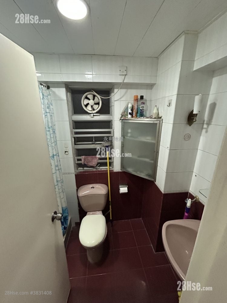 Whampoa Garden Rental 3 Bedrooms , 1 Bathroom 607 ft²