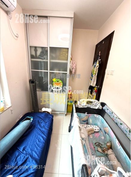 Tai Po Village House Sell 4 Bedrooms , 4 Bathrooms