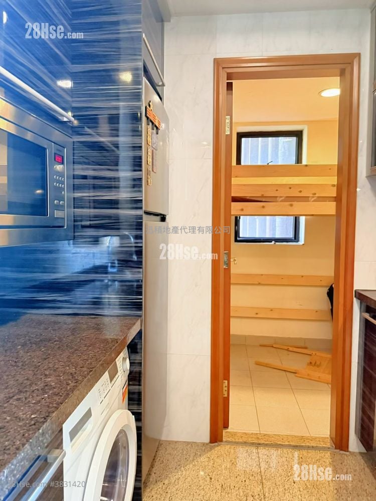 The Arch Sell 3 Bedrooms , 3 Bathrooms 846 ft²