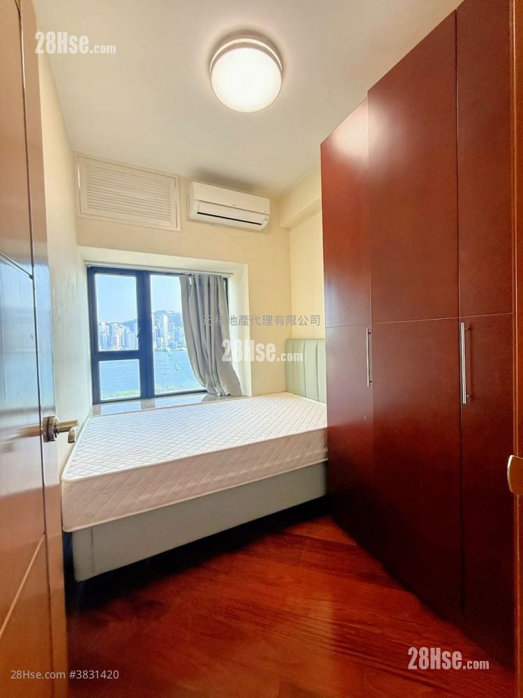 The Arch Sell 3 Bedrooms , 3 Bathrooms 846 ft²