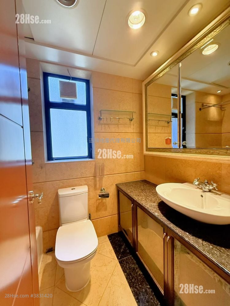 The Arch Sell 3 Bedrooms , 3 Bathrooms 846 ft²