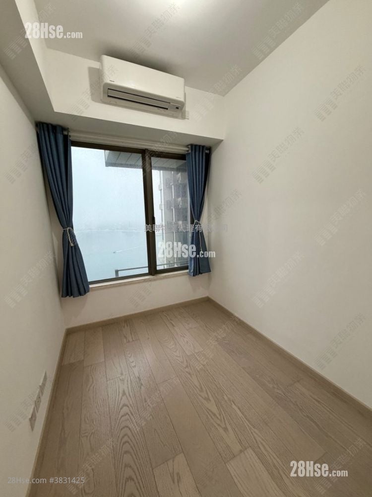 Sea To Sky Sell 2 Bedrooms 482 ft²