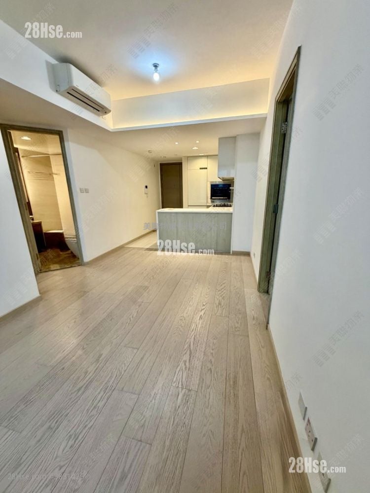 Sea To Sky Sell 2 Bedrooms 482 ft²