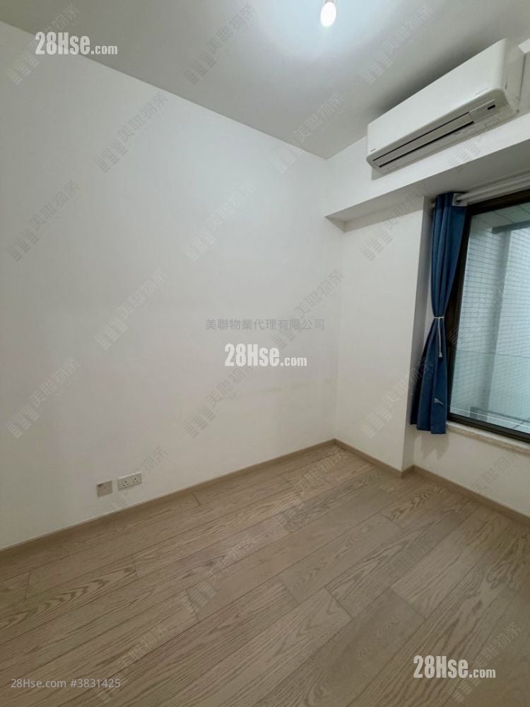 Sea To Sky Sell 2 Bedrooms 482 ft²
