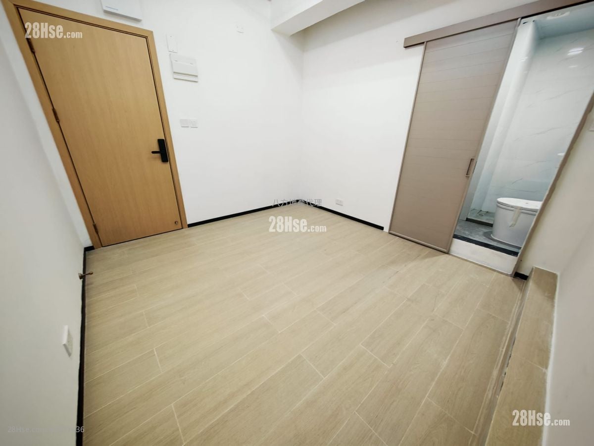 Kwun Tong Industrial Centre Rental Studio , 1 Toilet