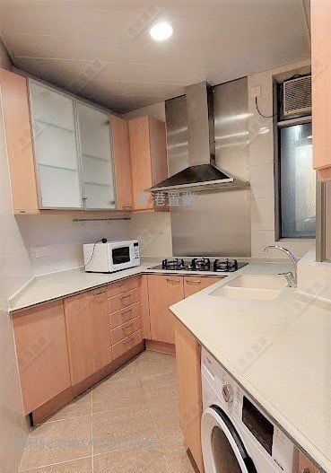 Sorrento Rental 3 Bedrooms 755 ft²