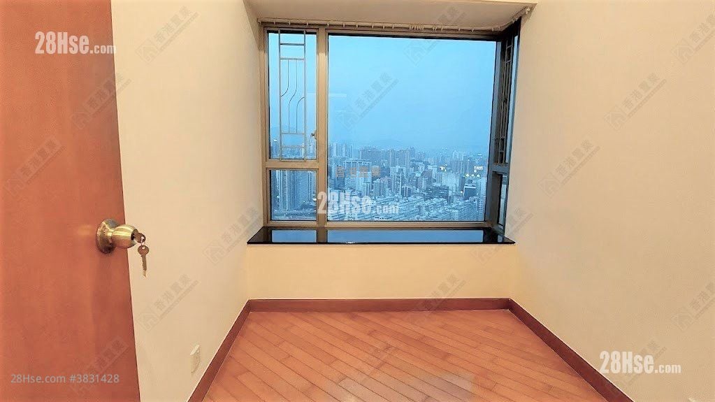 Sorrento Rental 3 Bedrooms 755 ft²