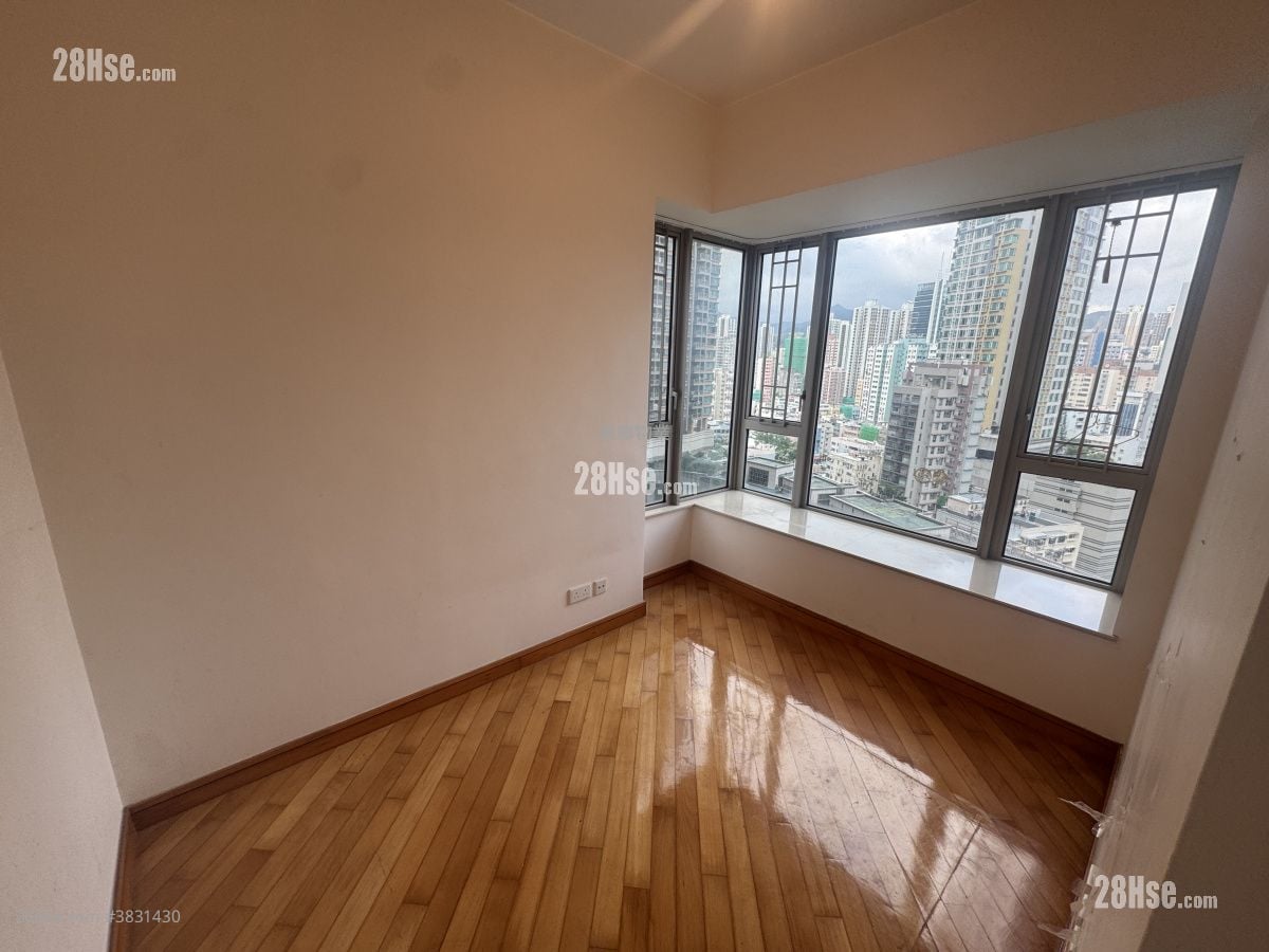Vision City Sell 3 Bedrooms , 2 Bathrooms 654 ft²