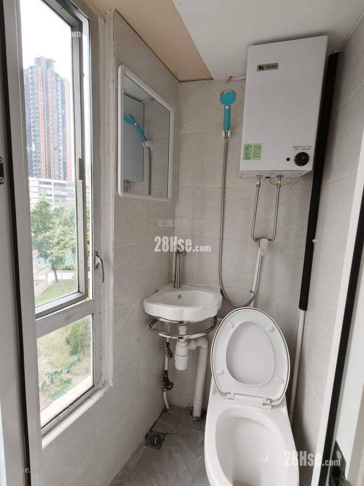 Yau Tong Industrial Building Rental 1 Toilet