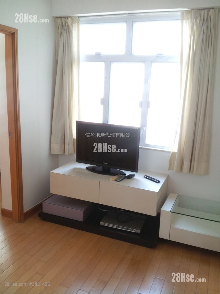 Hung Yat Building Sell 2 Bedrooms , 1 Bathroom 342 ft²