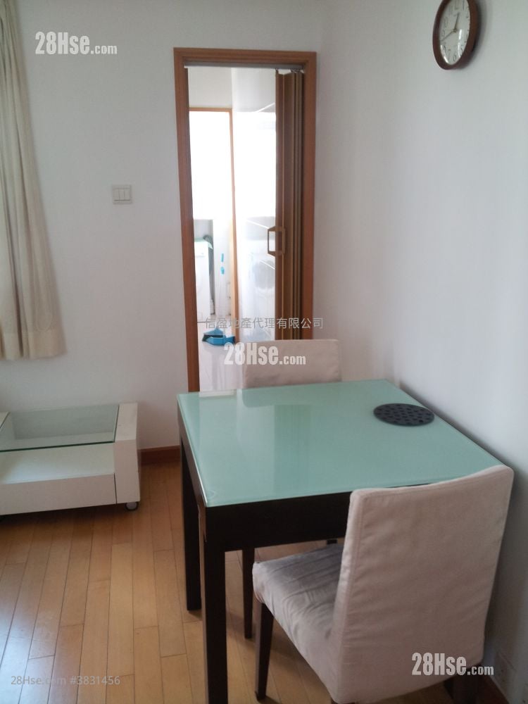 Hung Yat Building Sell 2 Bedrooms , 1 Bathroom 342 ft²