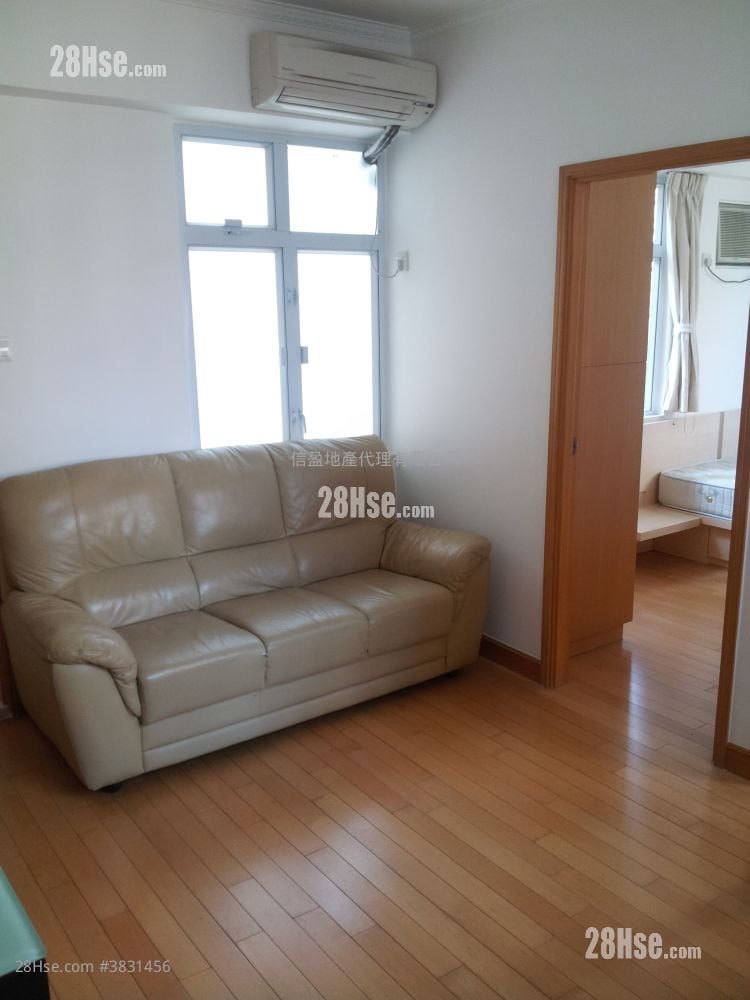 Hung Yat Building Sell 2 Bedrooms , 1 Bathroom 342 ft²