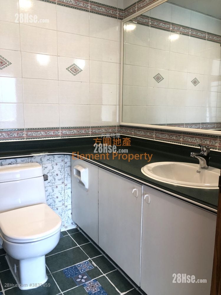 Laguna City Sell 3 Bedrooms , 2 Bathrooms 748 ft²