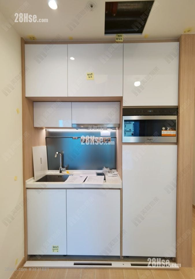 The Parkland Sell 2 Bedrooms 449 ft²