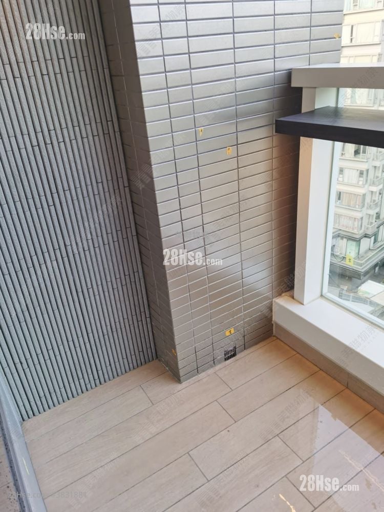 The Parkland Sell 2 Bedrooms 449 ft²