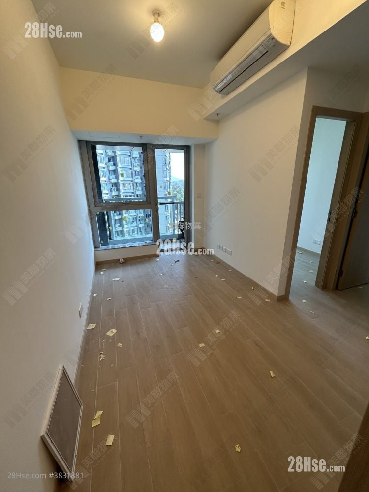 The Parkland Sell 2 Bedrooms 449 ft²