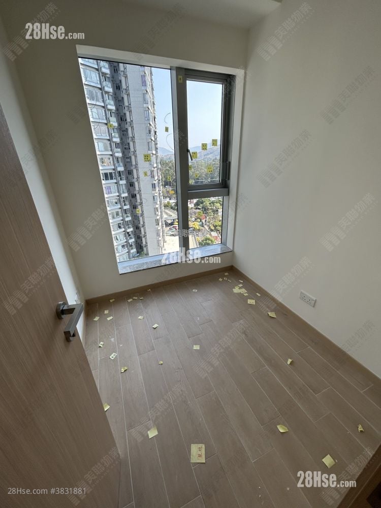 The Parkland Sell 2 Bedrooms 449 ft²