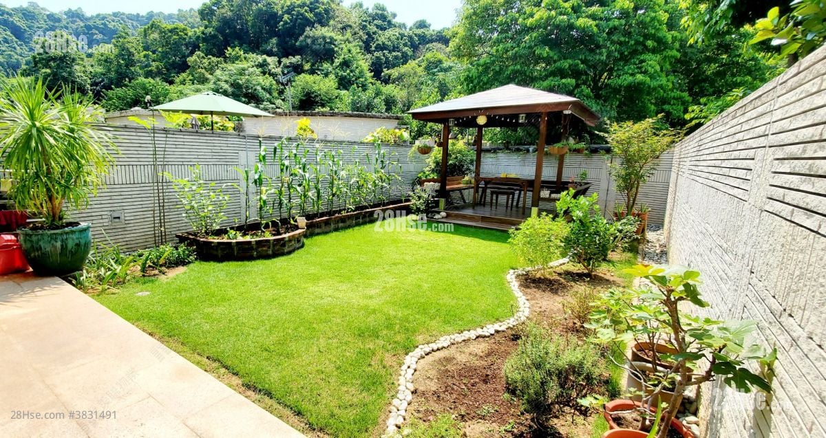 The Green Sell 3 Bedrooms , 4 Bathrooms 1,423 ft²